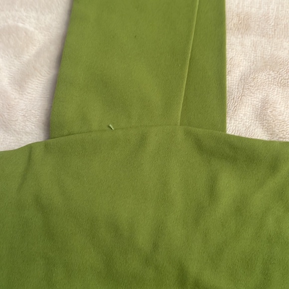 Dynamite Trending Green Cropped Top - Picture 5 of 6